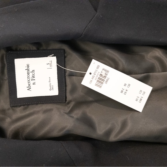 Abercrombie & Fitch Classic Suiting Blazer - Picture 6 of 6